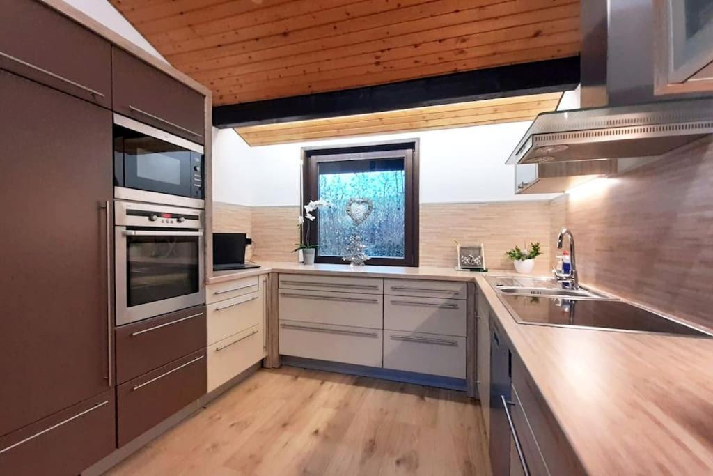 Ferienhaus Lena Im Sauerland Direkt Am Hennesee Meschede Εξωτερικό φωτογραφία