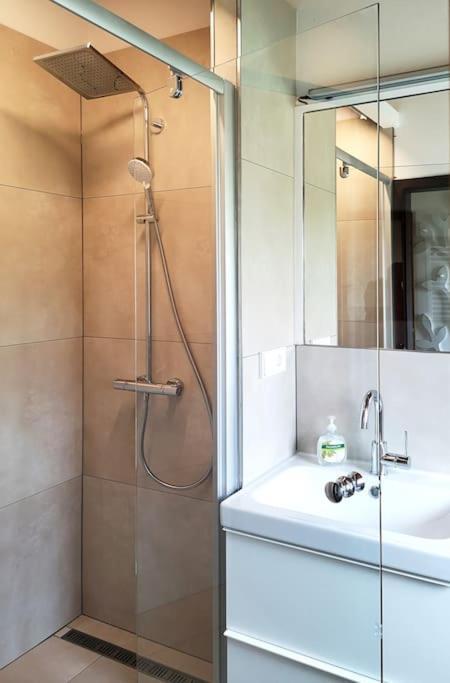 Ferienhaus Lena Im Sauerland Direkt Am Hennesee Meschede Εξωτερικό φωτογραφία